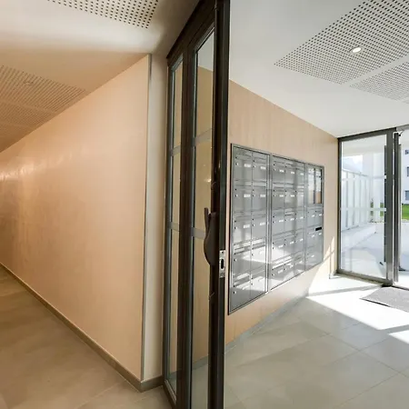 Le Concert - Beautiful With Garage For 4 People Near Apartman